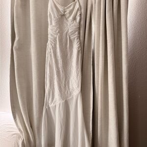 SHEIN White Asymmetrical Lace & Chiffon Evening Dress